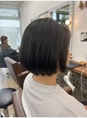 ショートボブ