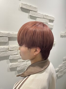 ピンクベージュ