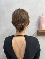 メゾンドムニ 恵比寿(Maison de MUNi)&nbsp;お飾りなしで可愛いゆるふわアップ