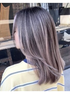 シェイト 天神(ciate) レイヤーカット/バレイヤージュ/ダブルカラー/ブリーチ/天神