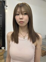 ヨーテ(yote)&nbsp;moeka＊ストレートミディ×ナチュラルベージュ
