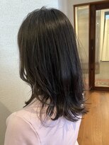 エルサフィロ キタハマ(el zafiro kitahama)&nbsp;20×30×40代×ツヤ髪×外ハネミディアム×くびれヘア