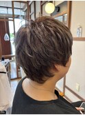 透け感ショートヘア
