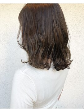 シェノン 梅田(CHAINON) くびれミディ×オリーブカラー×イメチェン