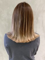 アイティーバイアルバム 下北沢店(IT by ALBUM)&nbsp;ミルクティーベージュ_アースカラーくびれヘア_ba270271