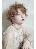 ペールベージュセクションカラーグラデーションカラー外ハネボブ