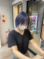 ヘアスタジオワン 藤沢店(HAIR STUDIO ONE)&nbsp;ネイビーイヤリングホワイト