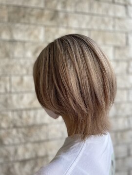 フラット 千葉(Flat.) ショートウルフ/ミルクティーベージュ【千葉】