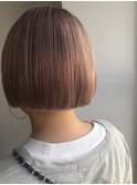 ハイトーン×ぱっつんボブ
