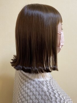 コージ(koji) 《直方》切りっぱなしボブヘアー