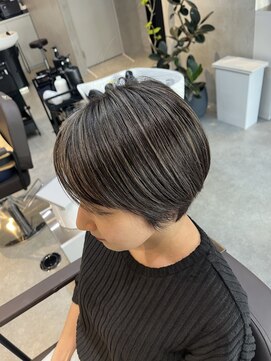 プラスシー(+C) ショートでも地毛にハイライト/薬院地毛にハイライト/薬院大通