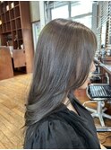 【香】新色オリーブグレージュで透け感のあるロングヘア