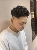 スキンフェードリバースパーマ