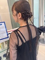 エアー 銀座タワー(AIR)&nbsp;編み込み華やかシニヨンアレンジ