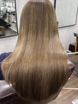 イリ 心斎橋(ili)&nbsp;ハイライトカラー/ミルクティーベージュ/レイヤーカット