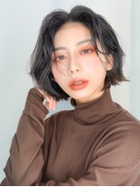 ラベストクズハ(LOVEST KUZUHA)&nbsp;ショートボブ/レイヤーボブ/フェイクブラック/フェイスレイヤー