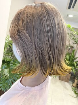 ロニカ 銀座(LOuNICA) 裾イエロー/ハイトーンベージュ/ミルクティーベージュ/外ハネ