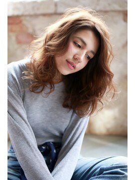 カライング(ing) 【+～ing 】Paris midi【柳沼くるみ】