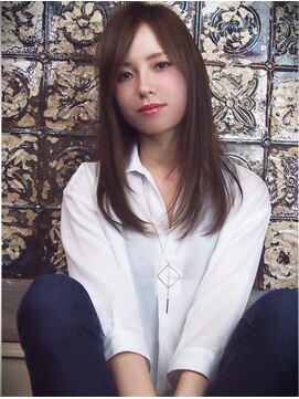 コンテナ ヘアーアンドリラックス(CONTENA Hair&Relax) ナチュラルな抜け感ストレート☆フォギーグレージュ