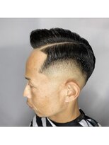 バーバー スタジオ ラフテル(Barber Studio RAFTEL)&nbsp;ハードパートスキンフェード