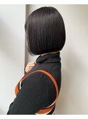 プツンと感がかわいい切りっぱなしボブ