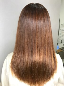 ヘアアンドメイク 心座(hair&make) 艶髪カッパーオレンジ