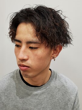 エイム ヘアメイク 横川店(eim HAIR MAKE) ツイストスパイラル×センターパート