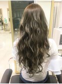 デザインカラーレイヤーカットウェットヘアオリーブベージュ