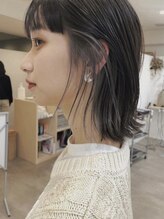 エイチ(811) earring color