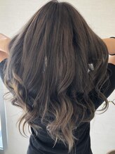 ヘアーヴィーヴル 松茂店(Hair BIVRE)