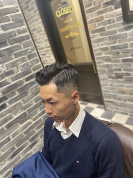 ミリオンバックス 御徒町店(Million Backs) スキンフェード/かき上げ/サイドパート<理容室>[メンズ//御徒町]