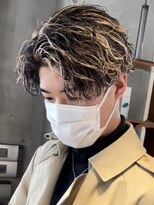 ウェイビーエフティフィフス 横浜西口(WAVEY ft.fifth)&nbsp;ハイライトパーマ波巻きパーマスパイラルパーマツイストパーマ