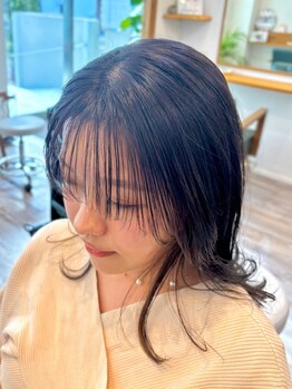 エピックコースト(epic coast)の写真/顔回りのカットは数ミリで印象が大きく変わる！一人ひとりの骨格や髪質を見極めた、繊細なカットをご提供◎