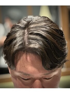 銀座 シノ 本店(shino) <理容室>メンズパーマ　ニュアンスパーマ　刈り上げ　七三