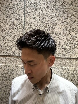 ヘアモード キクチ 銀座店 ショートアップバング〈理容室〉