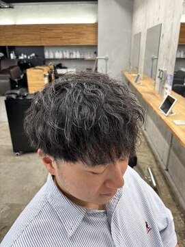 モノ(mono) 波巻きパーマ