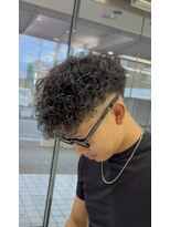 アフューズバイストゥー(Vfuse by StueW)&nbsp;スペインカール×スキンフェード