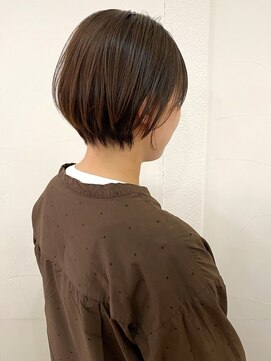 パル バイ ラベスト(Pal by lovest) 丸みショート×透明感◎オリーブベージュ