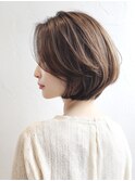 大人かわいい耳かけ丸みショートボブ
