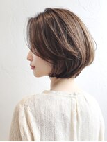 スージー(Suzy)&nbsp;大人かわいい耳かけ丸みショートボブ