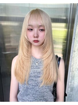 ソル バロール 表参道(SOL .valor) 抜きっぱなしブロンド×レイヤーカット