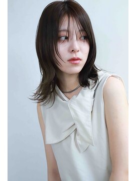 ウザバングレイヤーで大人感を