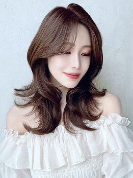 エインアンリー 明治神宮前(AIN.ANLY.) 韓国風パーマくびれロング似合わせカットロングレイヤー前髪