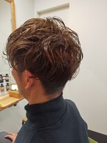 コミュ(commu.)&nbsp;クセを生かしたパーマ風スタイリング