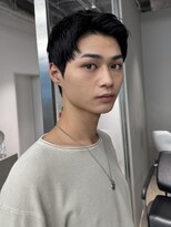 トリッカ シブヤ(TRICCA SHIBUYA)&nbsp;メンズパーマカットニュアンスフェザーアップバングショート渋谷