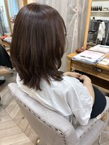 フロラクロマ 上通NEWS裏(FLORACHROMA)&nbsp;トップふんわり+くびれの大人レイヤースタイル