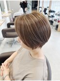 40代50代白髪ぼかしハイライトカラー・40代ショートボブ