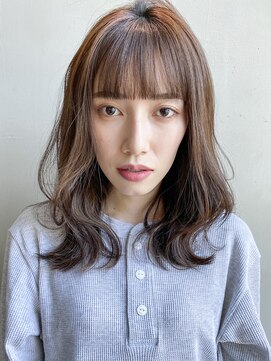 アイティー バイ アルバム 中野店(IT by ALBUM) ウェーブ巻き_ホワイトアッシュエアリーミディ_8209