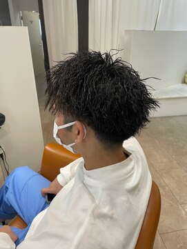 レガ(le ga) 刈り上げマッシュ×ツイストパーマ！