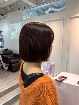 ロカ 表参道(loka) 大人ボブ/チェリーレッド[表参道/ブリーチ/ハイライト]Mai